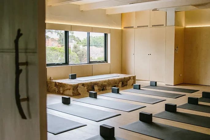 Warrior One Yoga Brighton setting