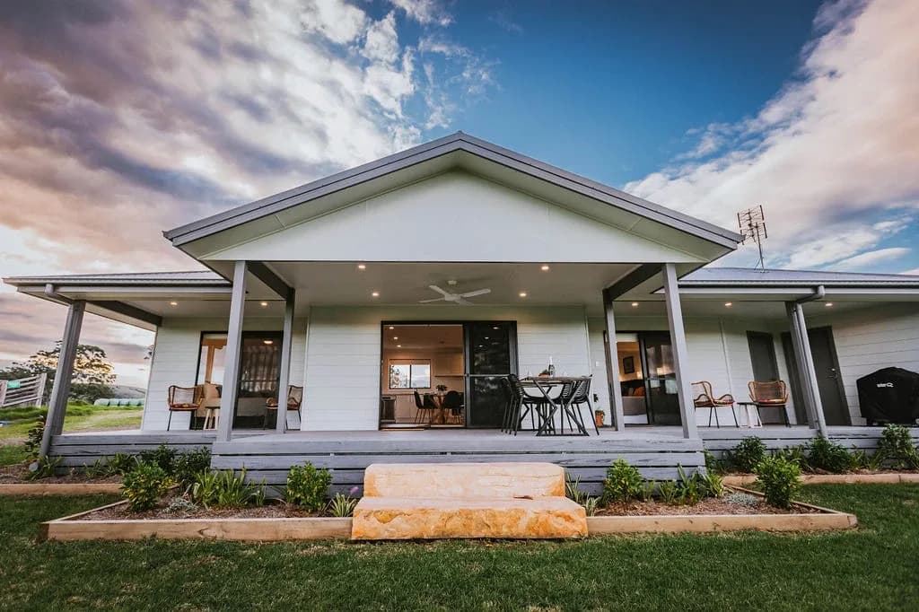 Clarrie's Green Farm Stay setting