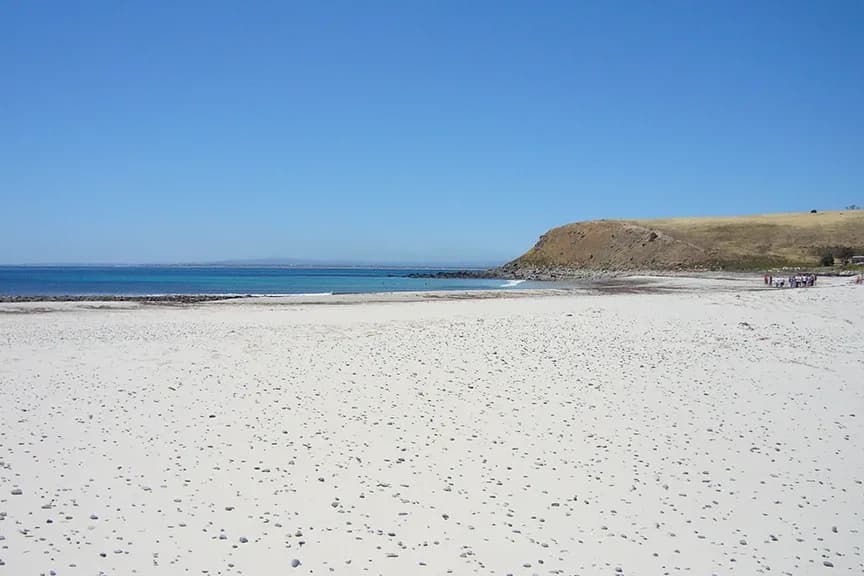 Fleurieu Coastal Retreat setting